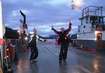 22 Dawson City ferry.jpg