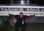 27 Yukon Alaska bus.jpg